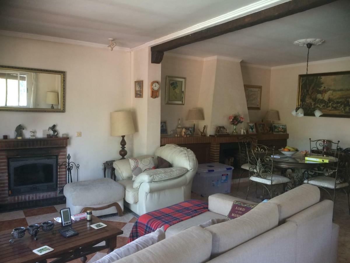 Villa De La Rosa Málaga Extérieur photo