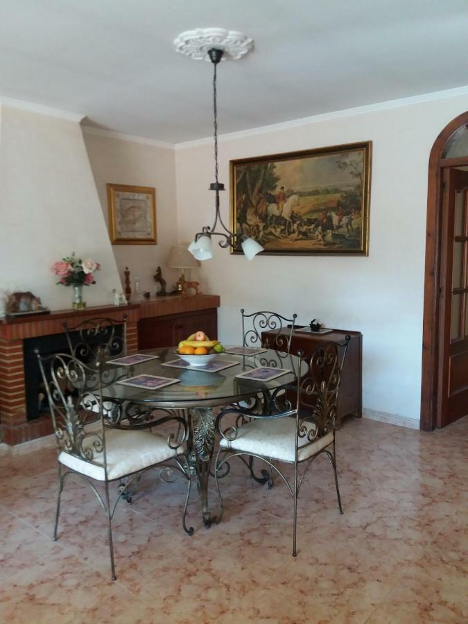 Villa De La Rosa Málaga Extérieur photo