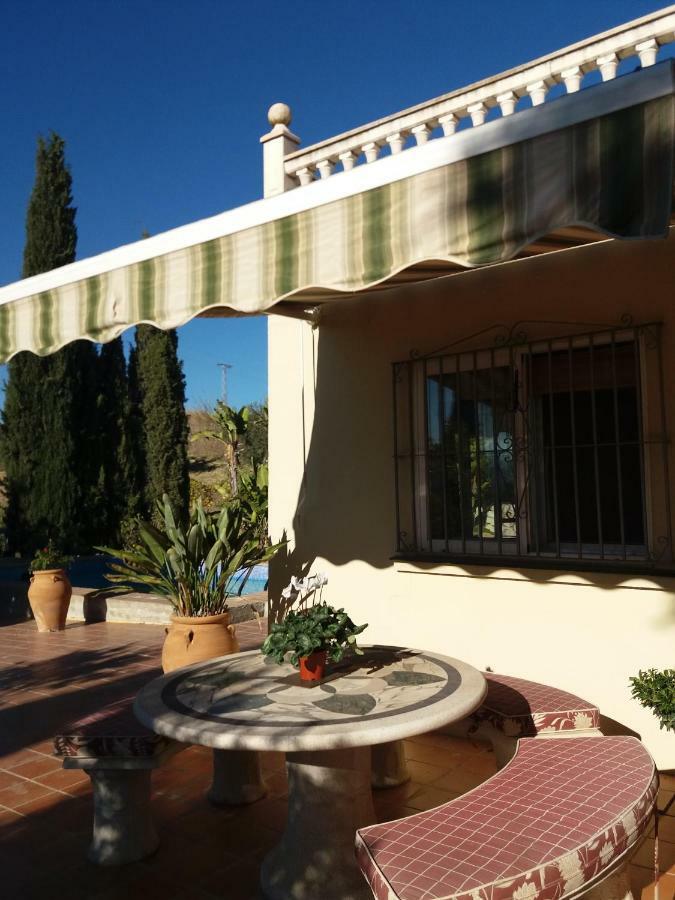 Villa De La Rosa Málaga Extérieur photo